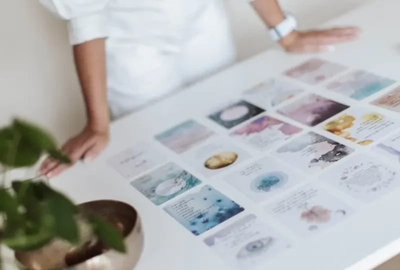 Déconnectez par la création : mandalas, vision board, lâcher-prise. Une formation bien-être pour rêver, s’ancrer et retrouver clarté mentale.