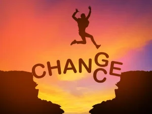 Développez l’adaptabilité, la communication et la gestion du temps pour transformer le changement en levier de performance durable en entreprise.