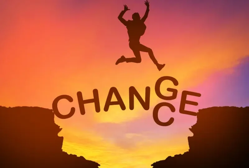 Développez l’adaptabilité, la communication et la gestion du temps pour transformer le changement en levier de performance durable en entreprise.