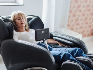 Apprenez à recharger vos batteries en 20 min chrono. Découvrez les bienfaits de la micro-sieste pour booster énergie, concentration et bien-être au travail.
