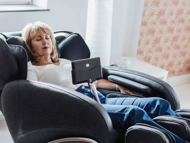 Avec WorkInJoy, apprenez à recharger vos batteries. Découvrez les bienfaits de la micro-sieste.