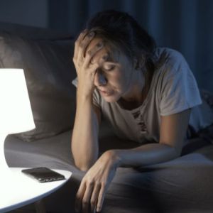 Découvrez deux techniques simples et naturelles pour retrouver le sommeil et renforcer la performance durable en entreprise.